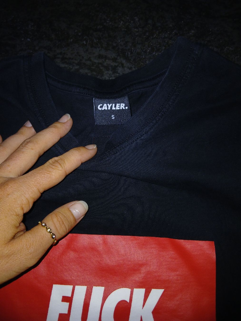T-shirt: T-Shirt mit Motiv / Message – Nuovo (secondo la descrizione) da Galgenen venduto da Liv_Steinauer_1 6