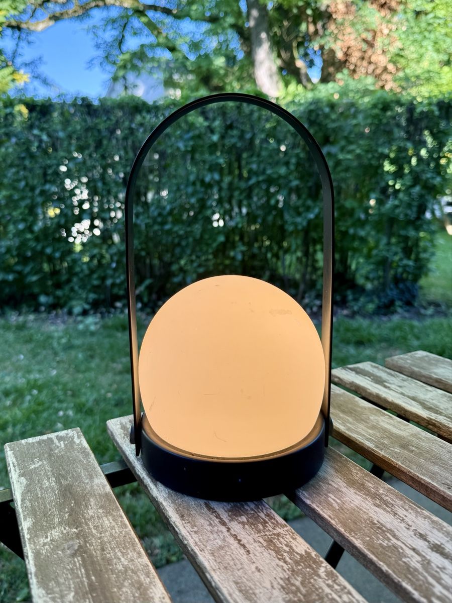 Lampen: LED Designer-Akkuleuchte – Schwarz – Gebraucht aus Zürich von Lemurenfest