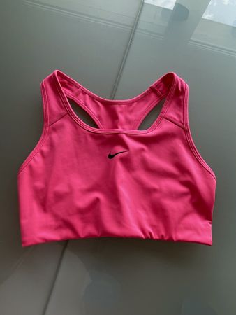 Soutien-gorge de sport Nike rose vif - Taille M neuf!