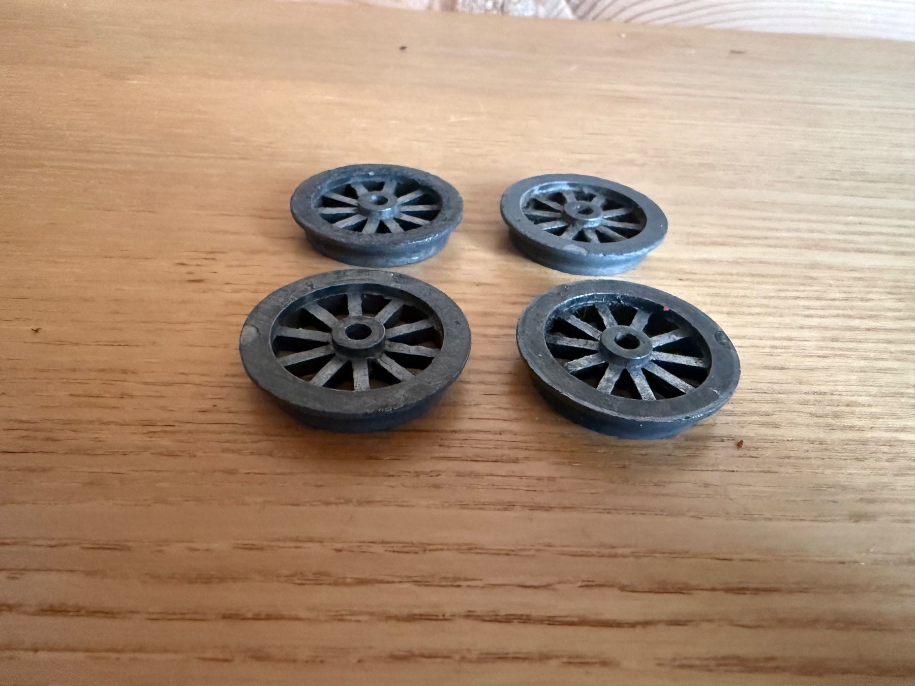 Modellini di ferrovie: 4 Speichenräder Spur 0 Lauffläche 30.7 mm – Usato da Amden venduto da vipernatter 3