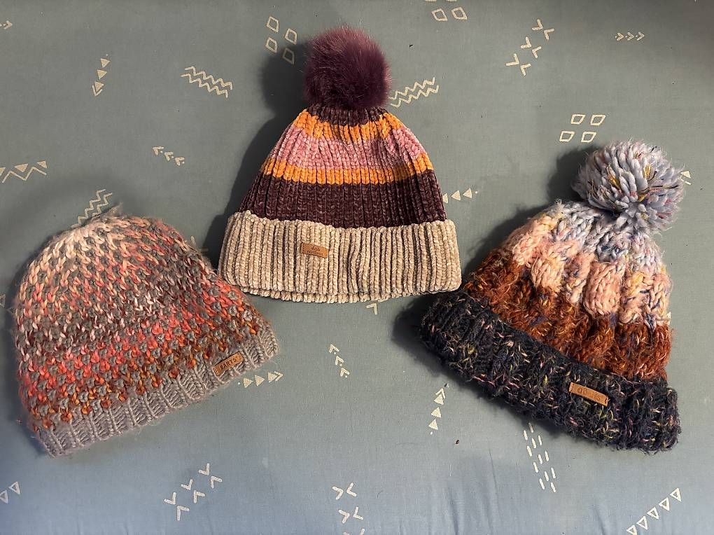 Altro abbigliamento per bambino: 3 Mützen Gr. 53 – Usato da Winterthur venduto da sandra567
