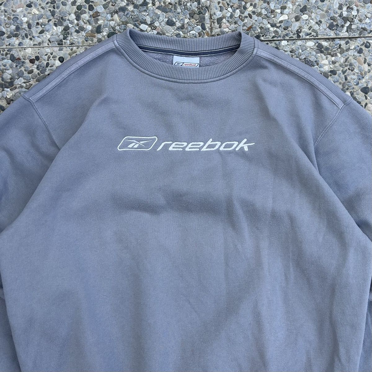Reebok Pullover & Sweatshirts: Vintage grey Reebok embroidered sweatshirt – Gebraucht aus brent von fukusapes 1