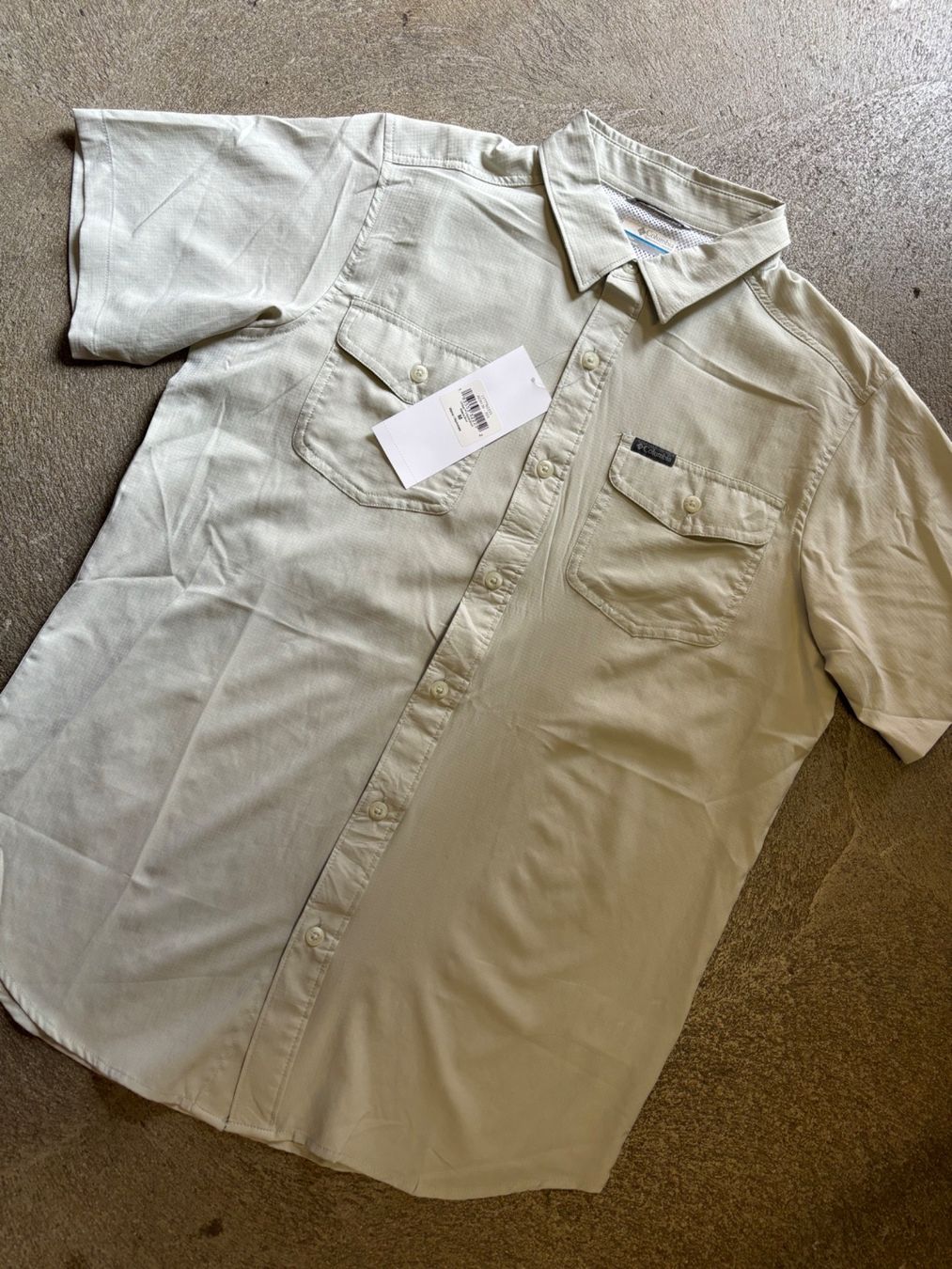 Columbia Camicie: Chemise Columbia Hommes Taille M pack 2 – Nuovo e nell'imballaggio originale da Orbe venduto da D-stockFactory-Orbe 1