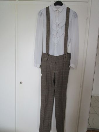 Hosen plus Bluse