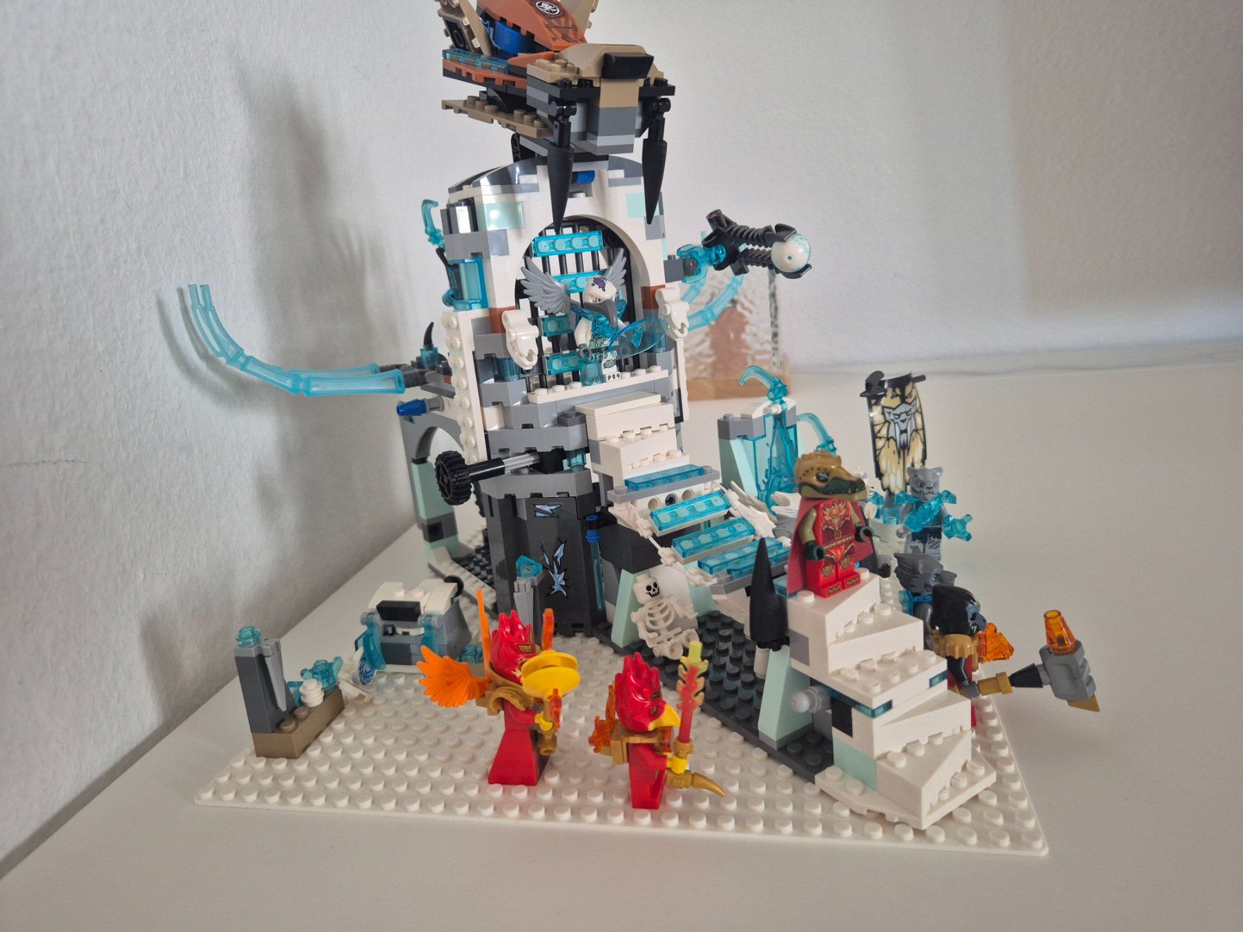 Lego Jouets: Lego Chima Sir Fangars Tempel – D'occasion à Neuenhof par Alex5432. 2