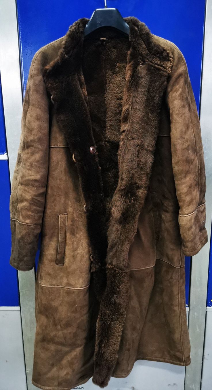 Cappotti: Damen Echtleder Wildleder Mantel mit Fell Gr. 40 – Usato da Oberbüren venduto da nexxor 1