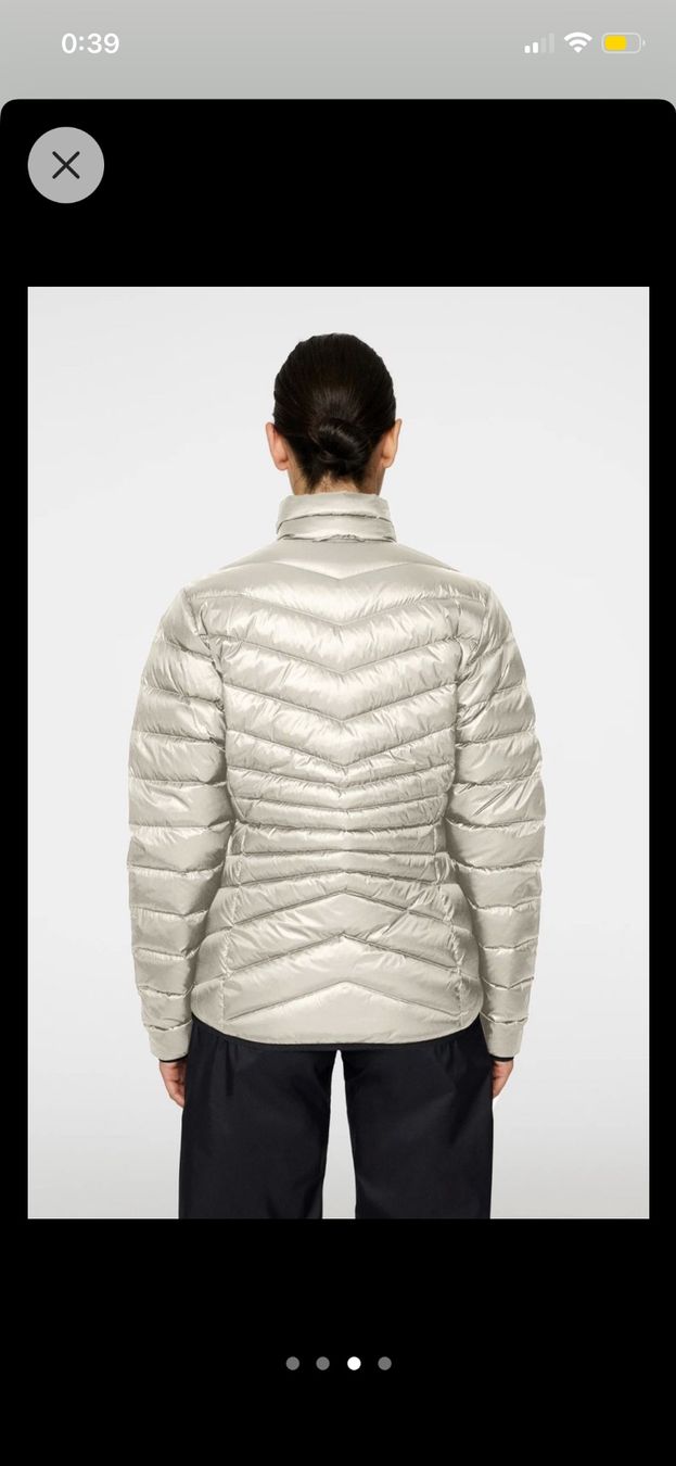 Lindeberg Giacche: J.LINDEBERG Damen Lara Light Down Jacket Gr. M – Nuovo (secondo la descrizione) da Herrliberg venduto da spunggi 2