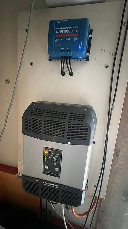 Dispositivi a energia solare: Installation photovoltaïque complète – Usato da Bernex venduto da Beepbeep1 1