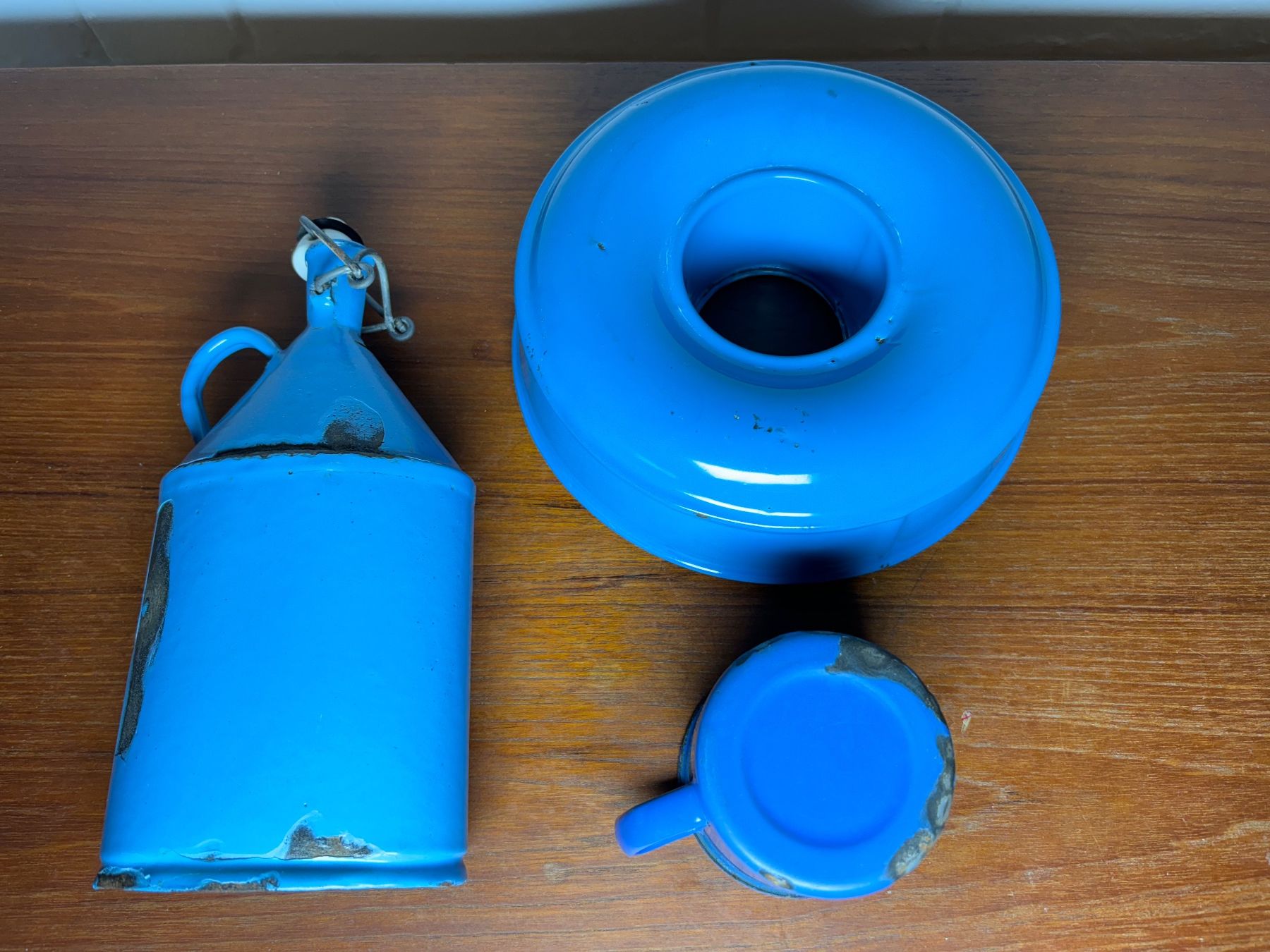 Tutte le decorazioni: Sammlung Emaillegegenstände Vintage – Usato da Hinwil venduto da DaniBachman 6