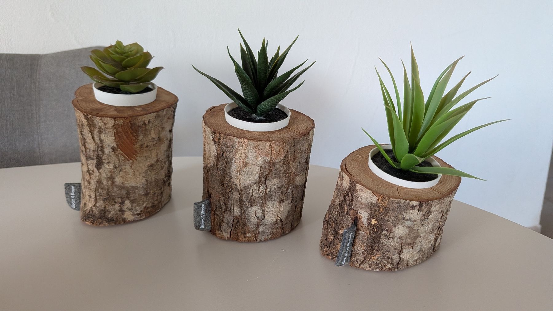 Toutes les décorations: 3 small tree stump log planters decorative – D'occasion à Adlikon b.Regensdf par foofdoll84