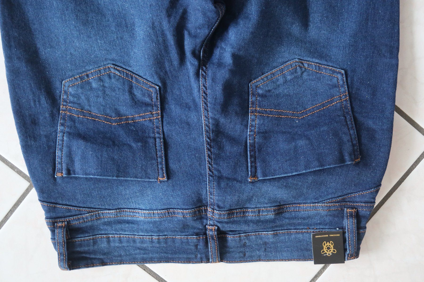 Jeans: Jeans Damen, Neu!!! – Nuovo e nell'imballaggio originale da Freidorf TG venduto da jurist59 7