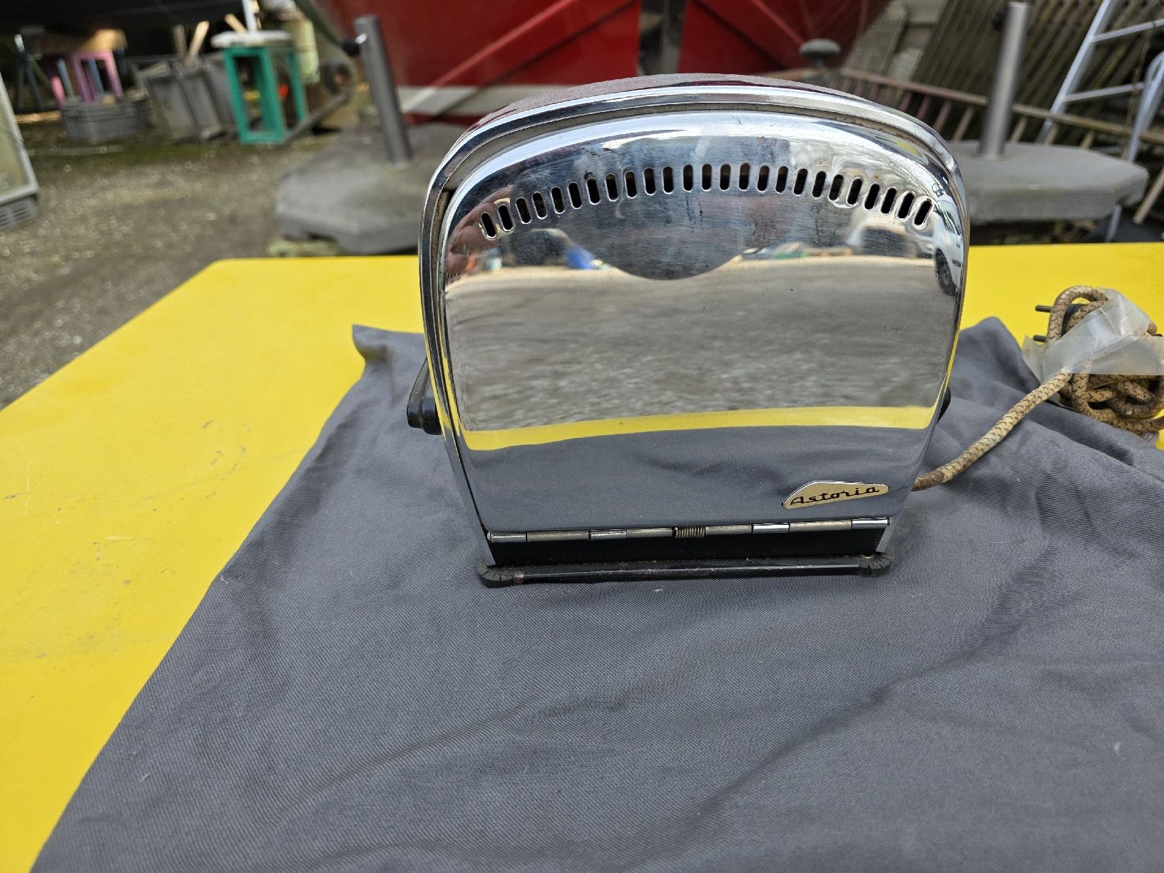 Cucine complete: Lot de plusieurs grilles pains, de marque différentes.  – Usato da Versoix venduto da aud_dr62 8