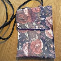 Handytasche Blumenmuster mit Band NEU