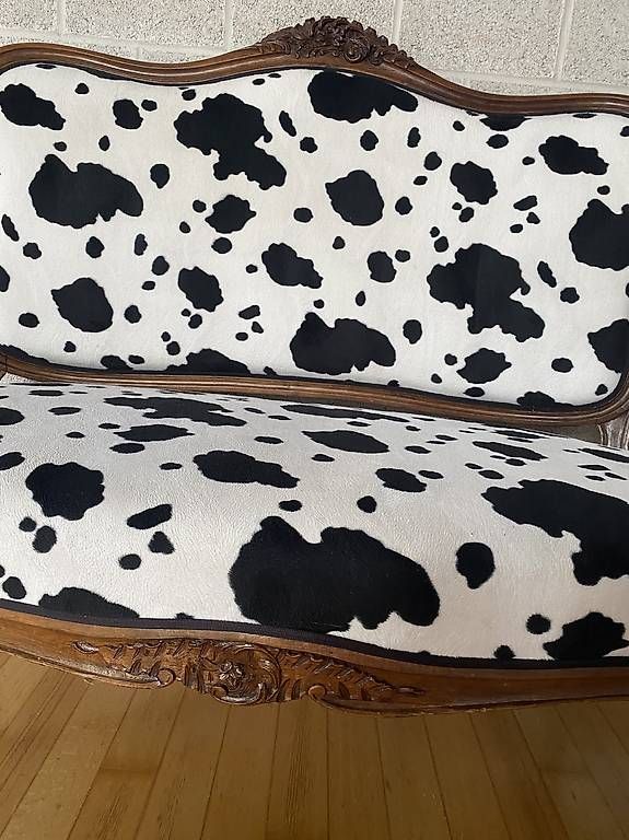 Sofas: Biedermeier 2er-Sofa mit Kuhfellbezug – D'occasion à Niederscherli par Anja12345 3
