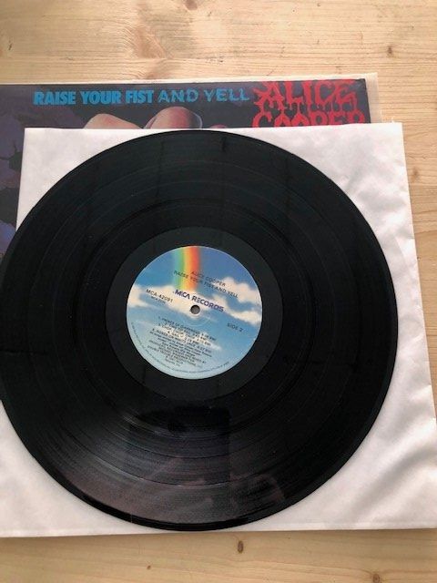 Dischi in vinile: Alice Cooper – Usato da Aarwangen venduto da Jukebox3 5