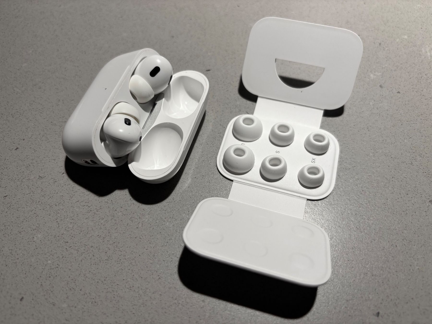 Apple Cuffie: AirPods Pro (2. Generation) – Usato da Kollbrunn venduto da MHeider