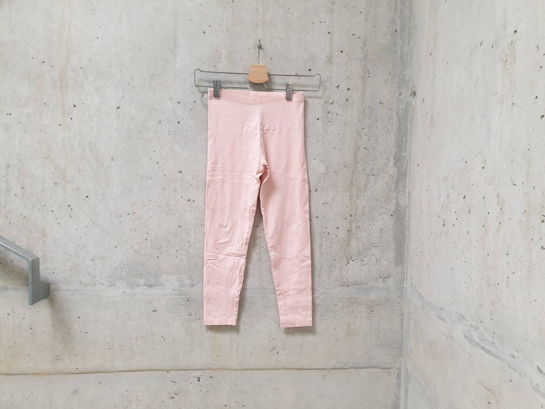 C&A Calze & Collant: Legging long fin C&A, rose pâle, basic, fille, taille 140 – Usato da Fribourg venduto da fripons