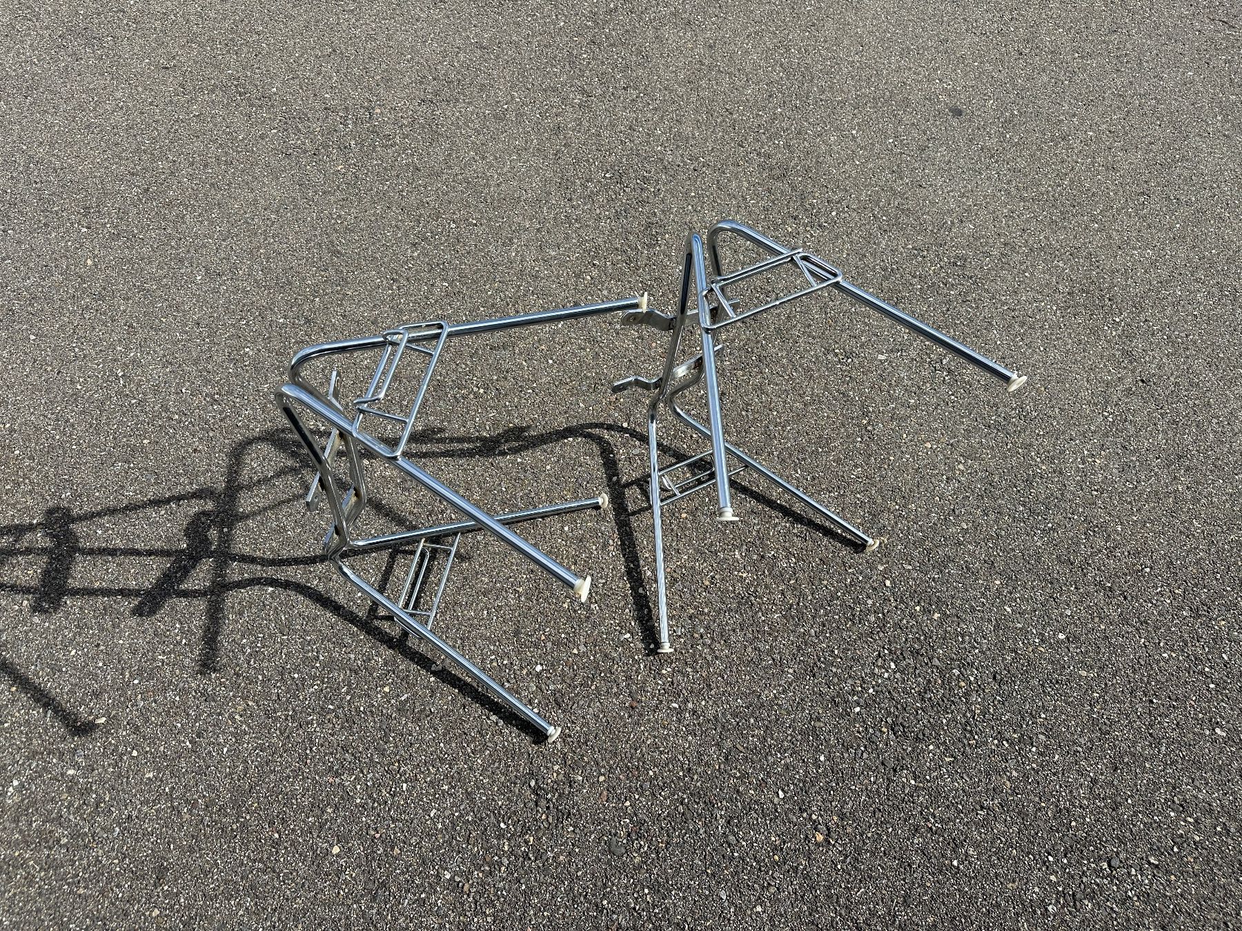 Eames Stühle: zwei Eames / Miller / Vitra Stacking Bases – Gebraucht aus Zürich von frauflufelberg 5