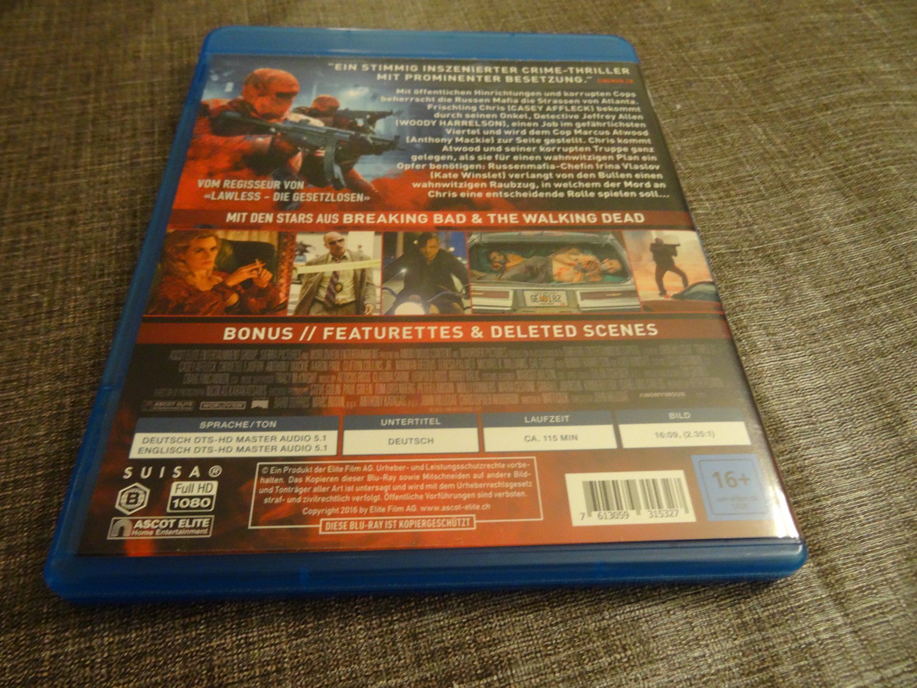 Alle DVDs: Triple 9 Blu-ray – Gebraucht aus Olten von Disc-Verkauf 2