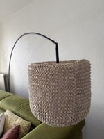 Lampadaire arc noir avec abat-jour beige bon etat
