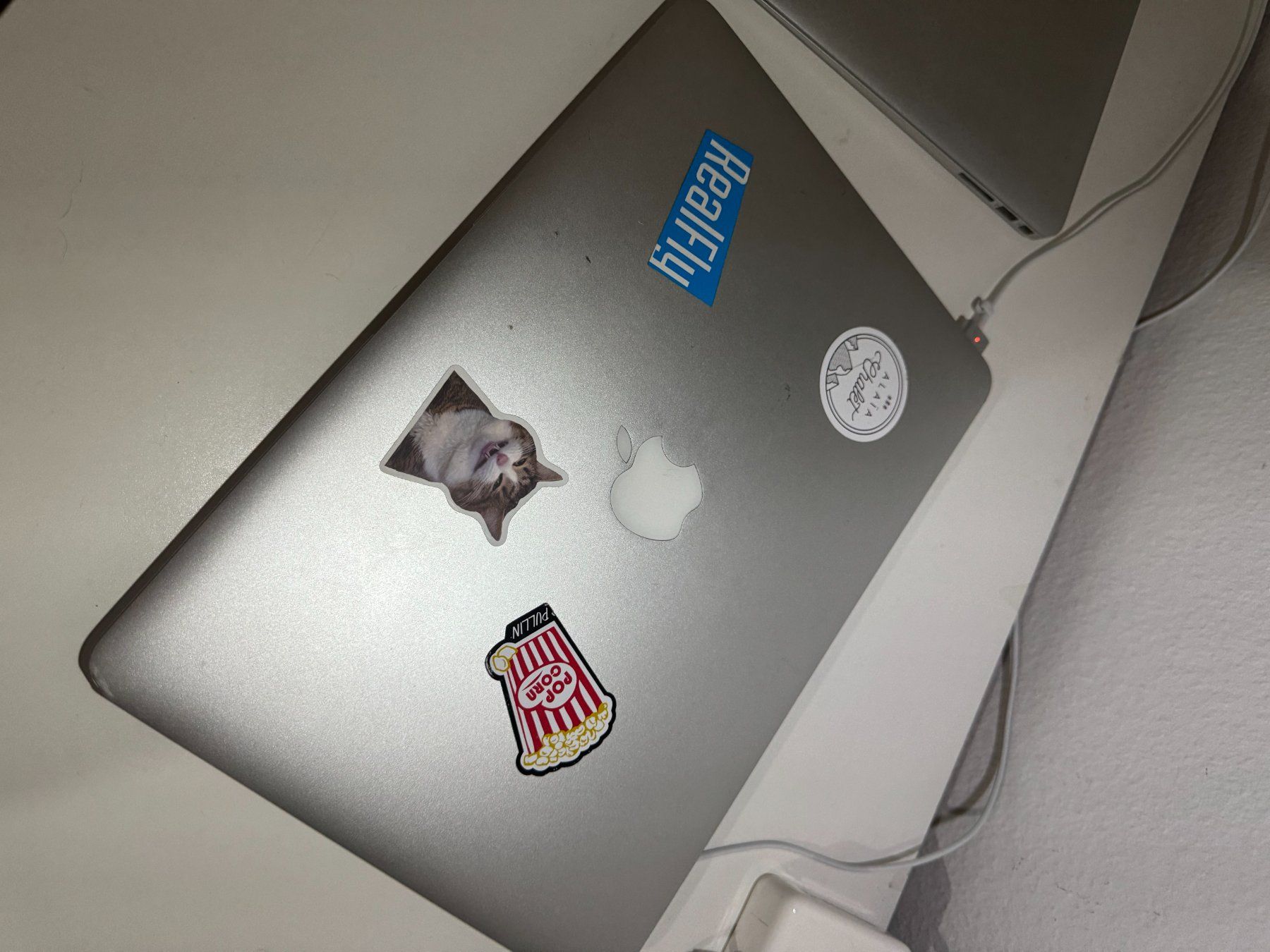 Apple Notebook: 2 MacBook Air 13" – 2014 et 2017 – Usato da Fribourg venduto da C.Garcia 7