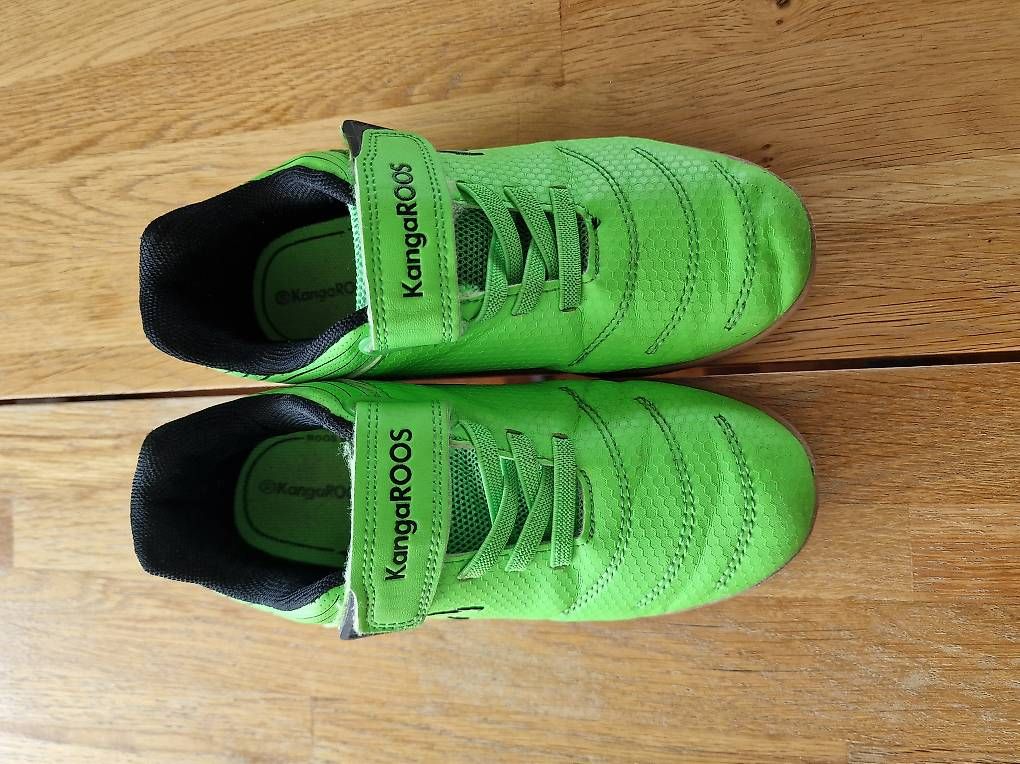 Scarpe per ragazzi: Kinderfussballschuhe KangaROOS – Usato da Zürich venduto da Rip2 1