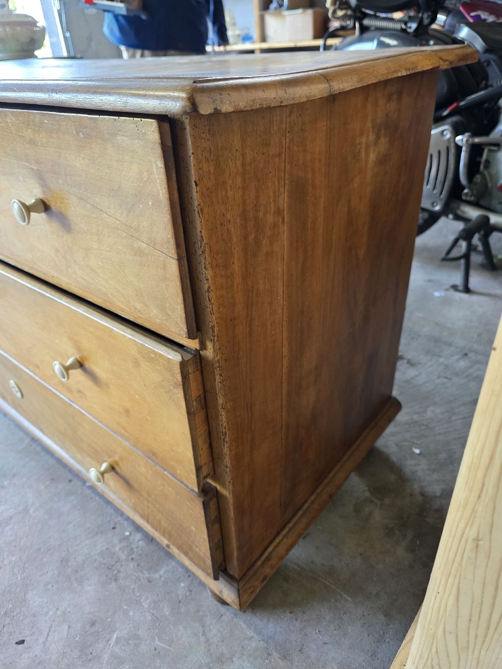 Kommoden: Kommode mit Schubladen Holz guter Zustand – Gebraucht aus Wolfertswil von Antiko 5