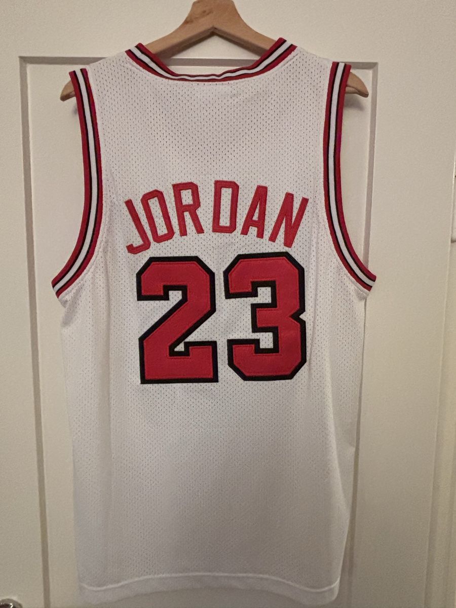 Mitchell & Ness Canottiere & Pantaloni: Mitchell & Ness Chicago Bulls Michael Jordan – Nuovo (secondo la descrizione) da Lenzburg venduto da MV23 1