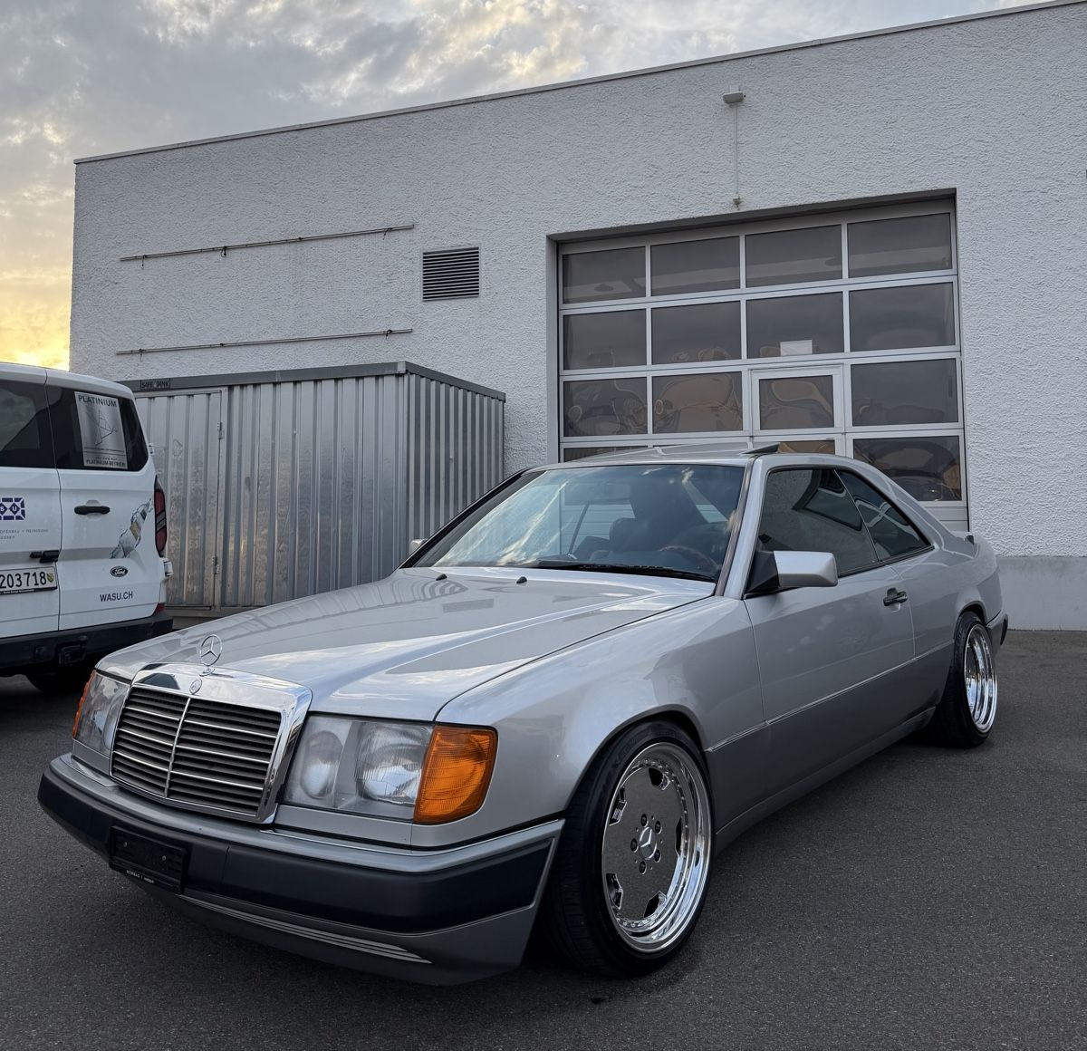 Mercedes-Benz Autos: Mercedes 300CE 24V - C124 – D'occasion à Bronschhofen par SezoCarsector