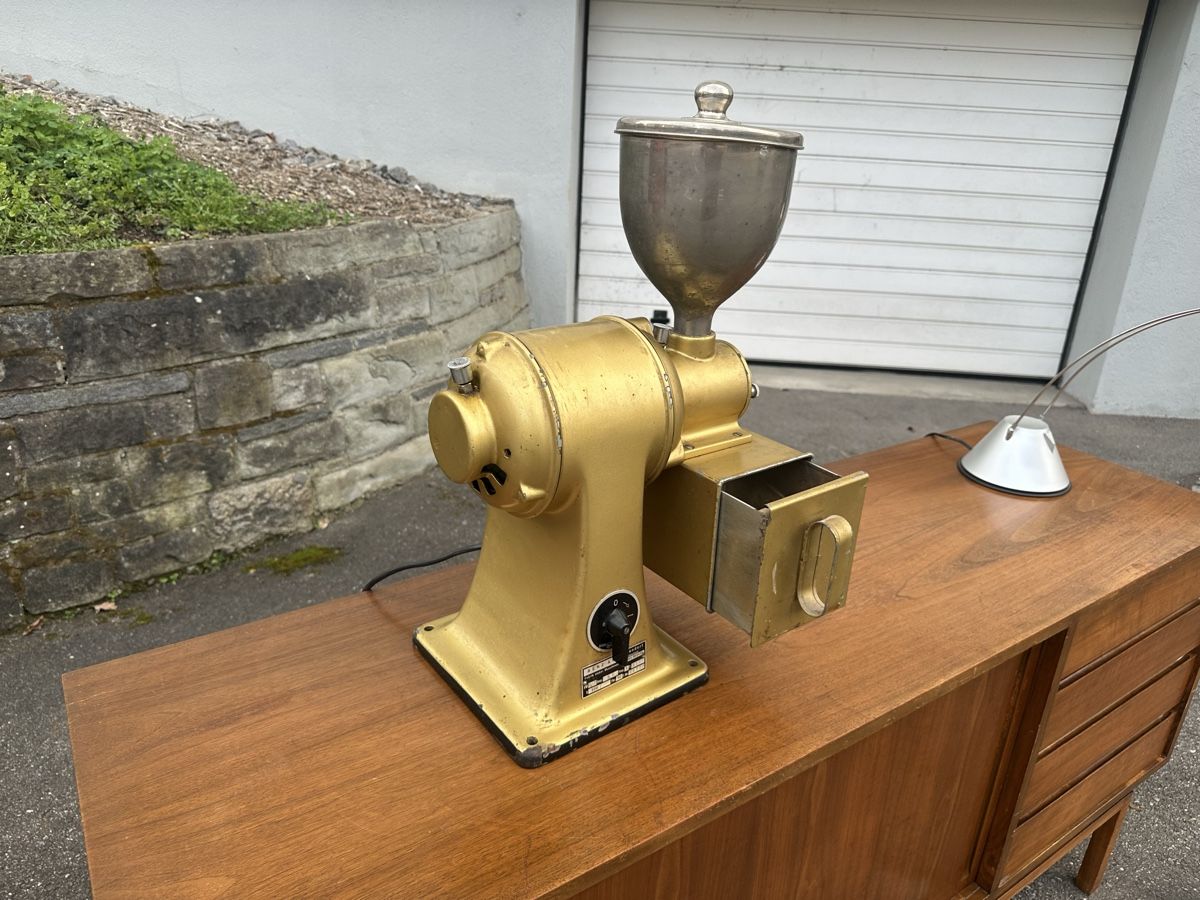 Tutte le macchine: Benz A.G. Dübendorf Kaffeemühle Mocca – Usato da Zürich venduto da Mineralix. 2