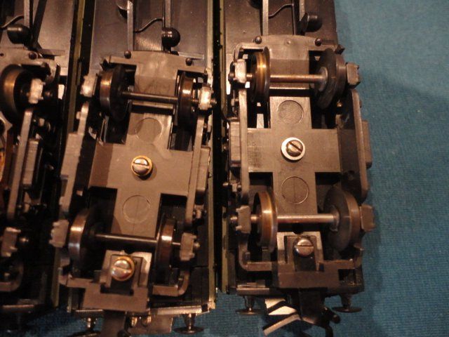Trix Modelleisenbahnen: Trix Trains 4 Pullmann Wagen der British Railway ohne OKT – Gebraucht aus Wittenwil von trixmartin 9