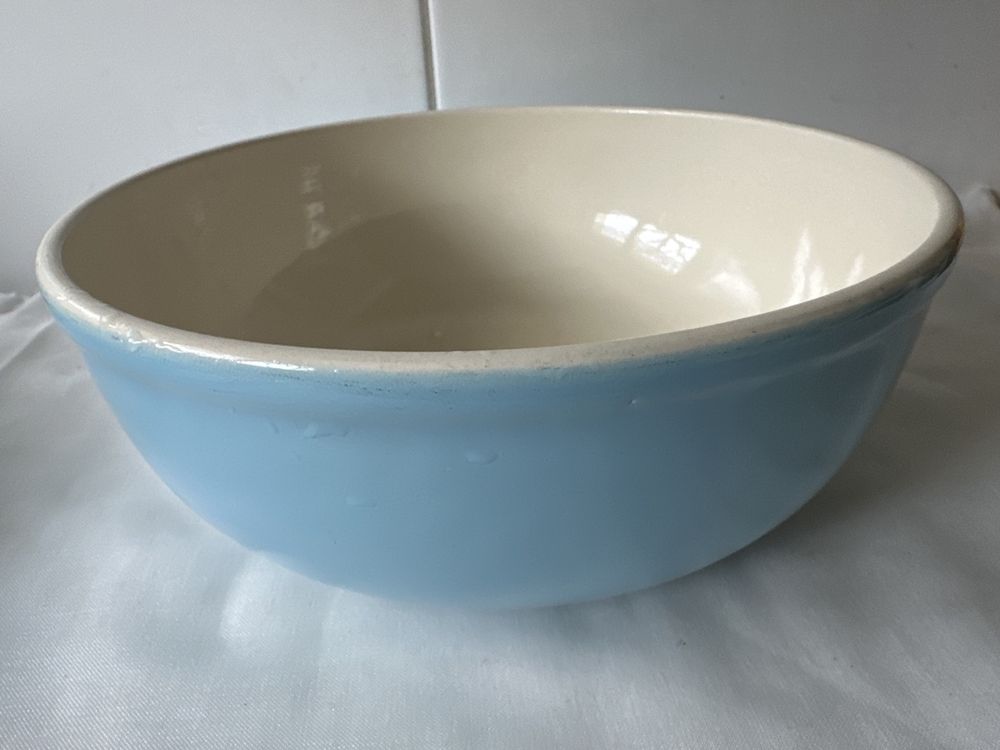 Grosse Teigschüssel Keramik hellblau Vintage 24,5 cm (Gebraucht) in Zürich für CHF 27 – mit Lieferung auf Ricardo kaufen