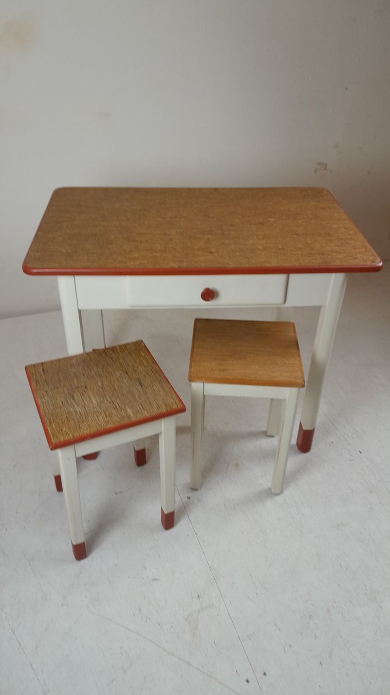 Tavoli: Küchentisch mit Taburettli Hocker Vintage – Usato da Hittnau venduto da v-v-onlineverkauf 1