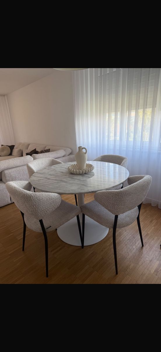 Tables: Marmor Esstisch – D'occasion à Dänikon ZH par lir_8hnc