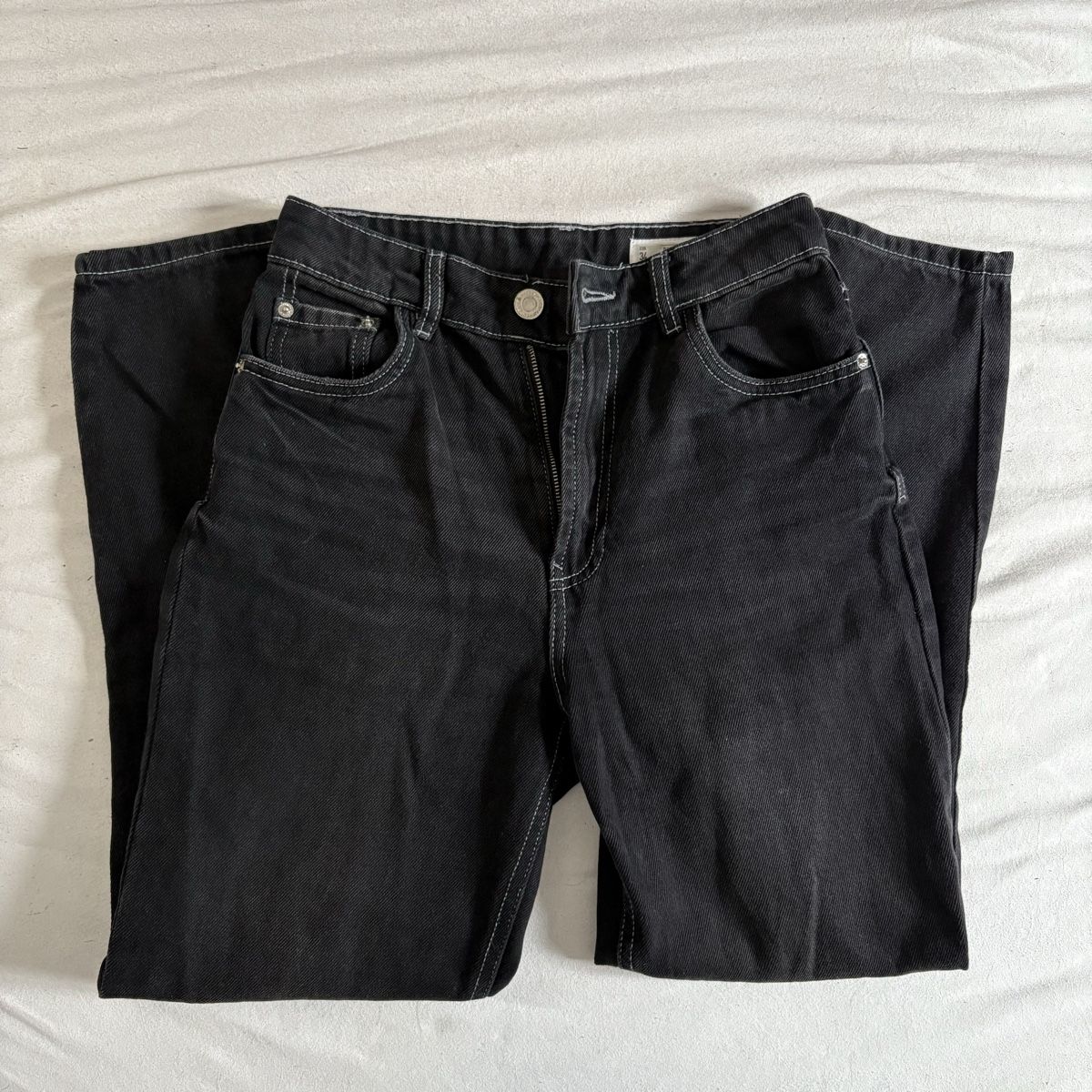 Jeans: Jean noir couture blanche – Gebraucht aus Moudon von TigerrrEye 2