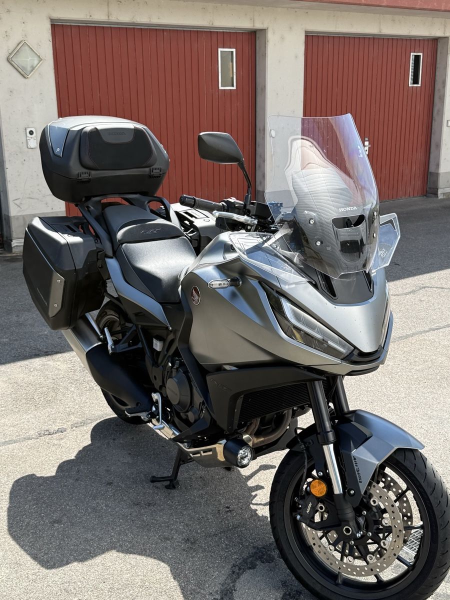 Honda Route: Honda NT 1100 – D'occasion à Beromünster par mis_9nvt