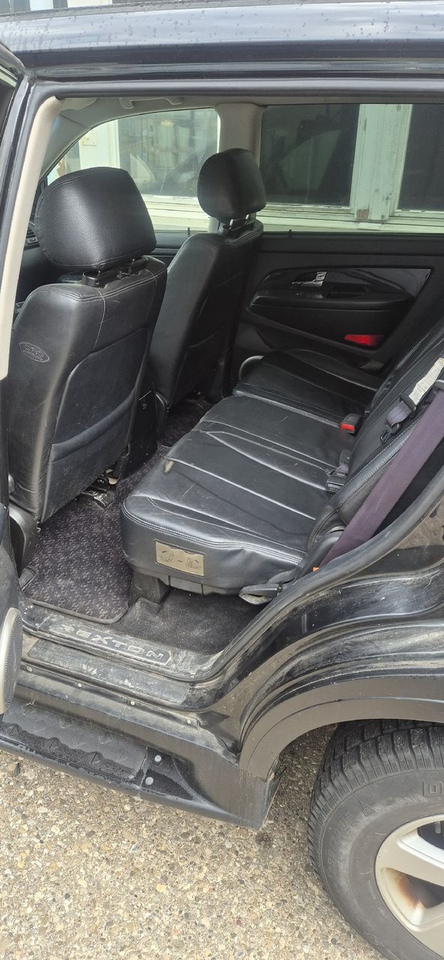 KGM-Ssangyong Autos: Ssangyong Rexton – Gebraucht aus Basel von Cscro06 3