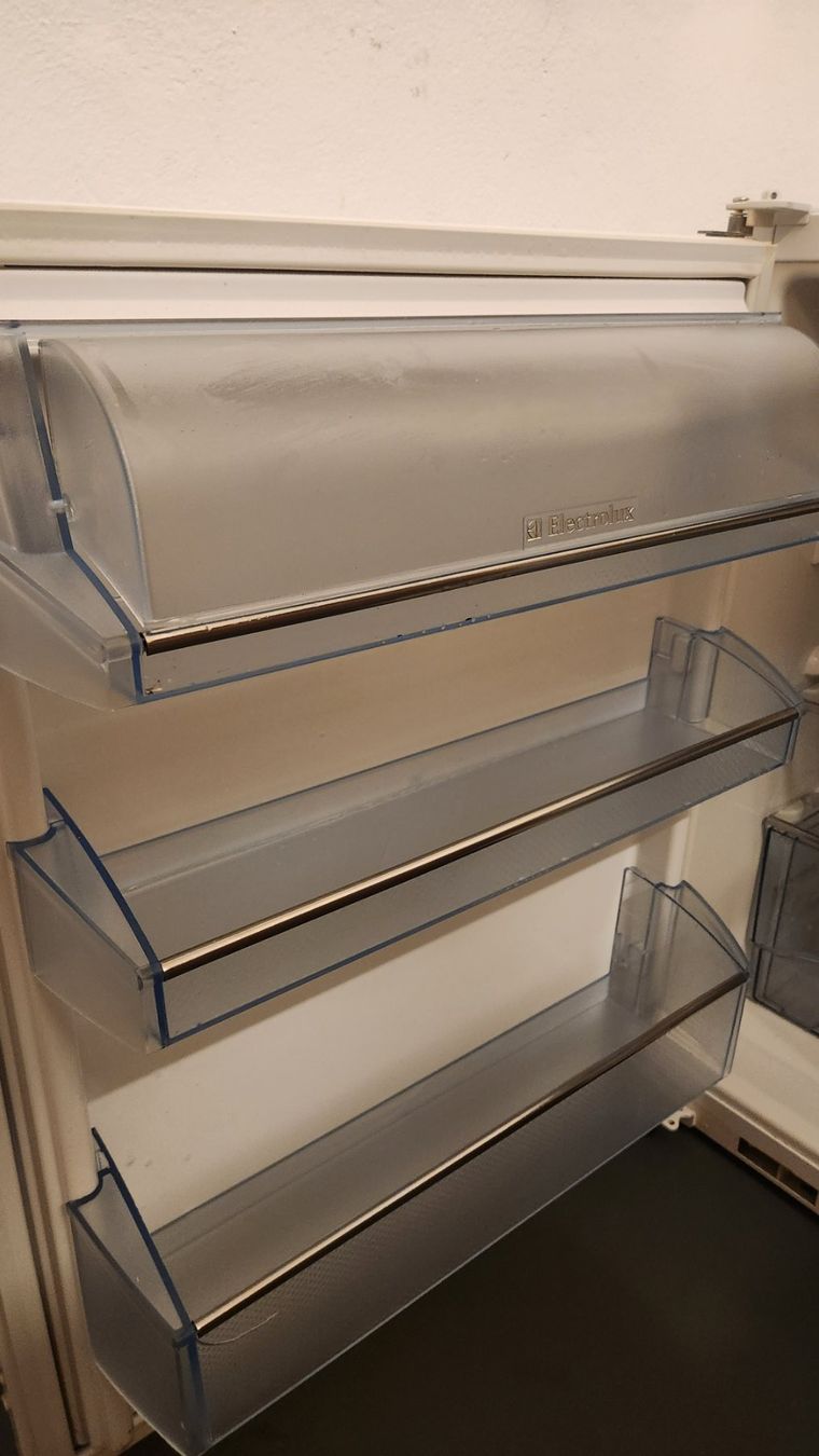 Réfrigérateurs: Réfrigérateur Electrolux blanc petit modèle – D'occasion à Bern par vil_9mfl 1