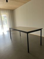 Bürotisch
