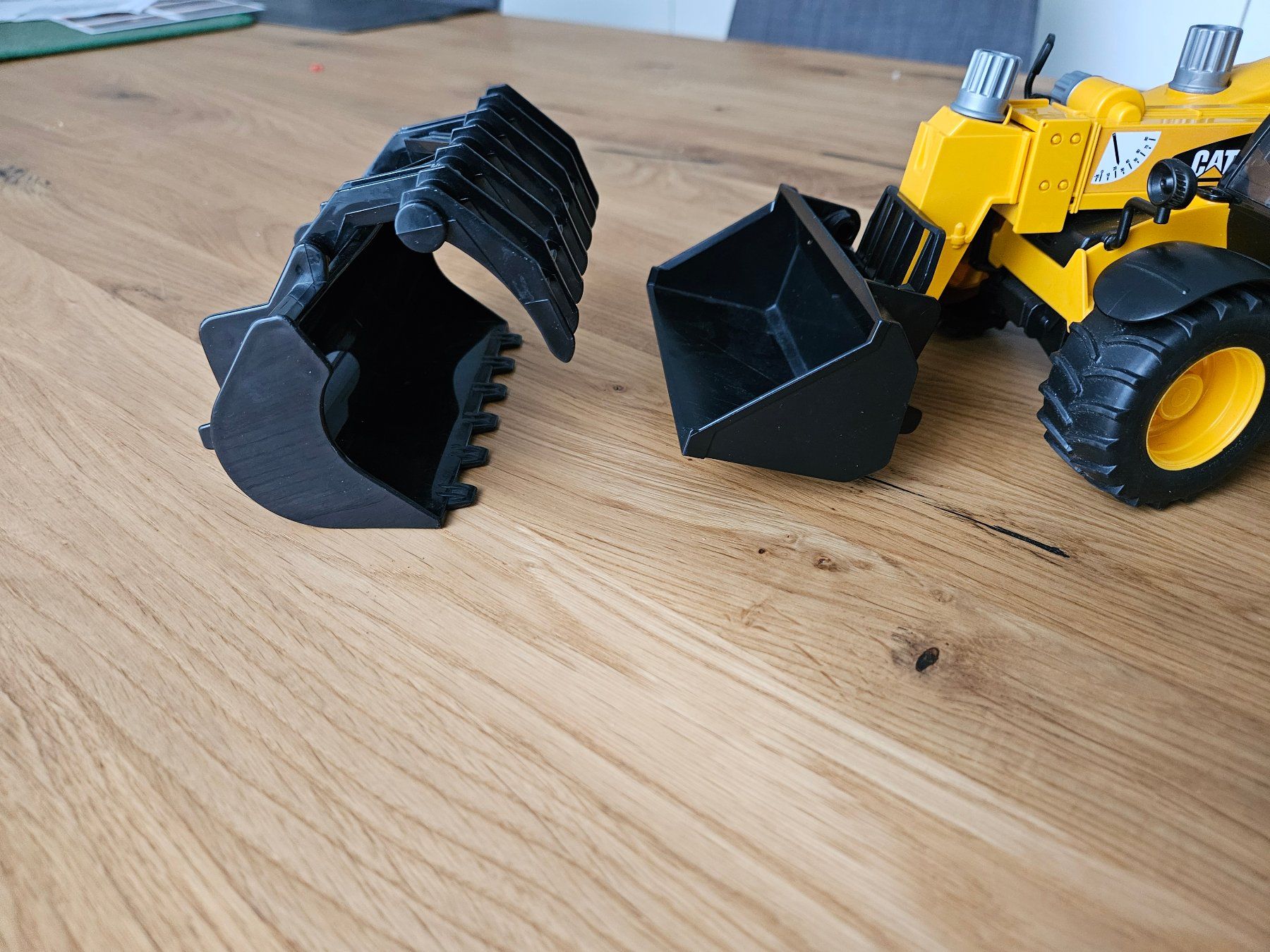 Bruder Giocattoli: Bruder Teleskoplader Caterpillar – Usato da Goldach venduto da Koland2 2