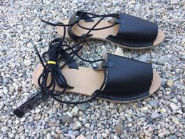 Sandalettes CUIR attaches cheville NEUF