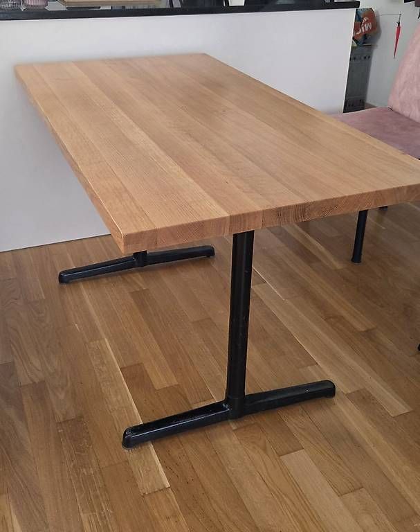 Tables: Tisch  – D'occasion à Schaffhausen par SZi5 1