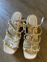 Sandaletten mit Nieten beige Grösse 38 Keilabsatz Espadrille