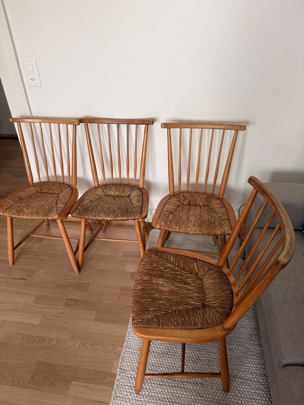 Sedie: Essstühle 4x gewebt Holz – Usato da Zürich venduto da hel_9gsn