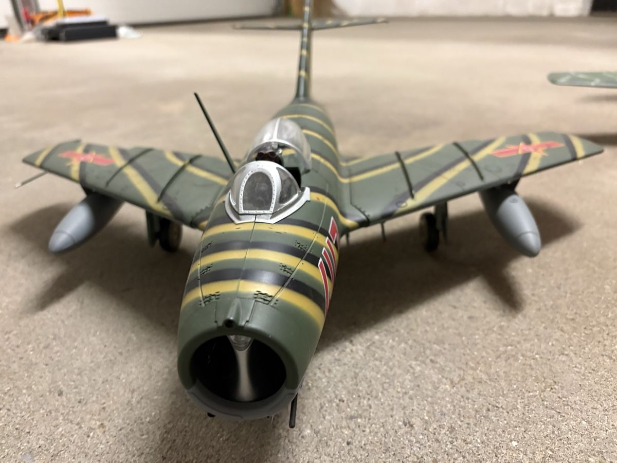 Kits de montage: Elite Force Mig 15 1/18 – D'occasion à Villarimboud par hampton2012 2