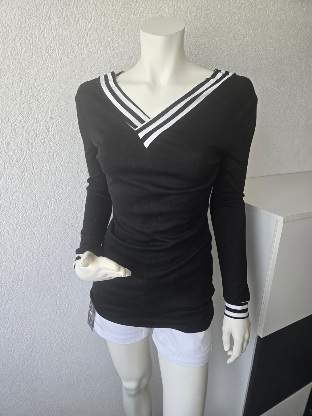 Top: Pull long léger taille S Neuf – Nuovo e nell'imballaggio originale da Les Verrières venduto da kitel79