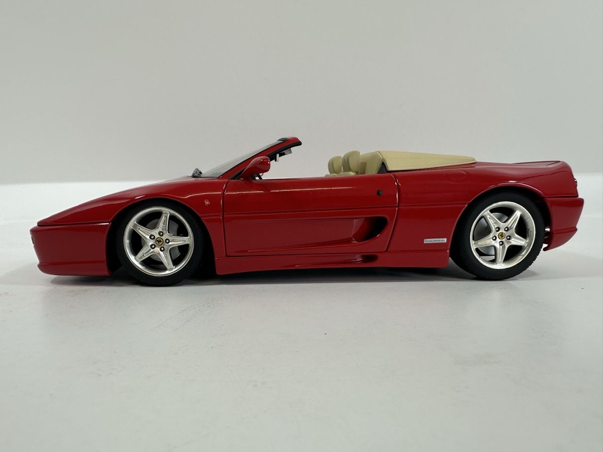 UT Models Modellautos: Ferrari F355 Spider 1:18, rot, UT MODELS – Gebraucht aus Zofingen von rf9_x2xt 2
