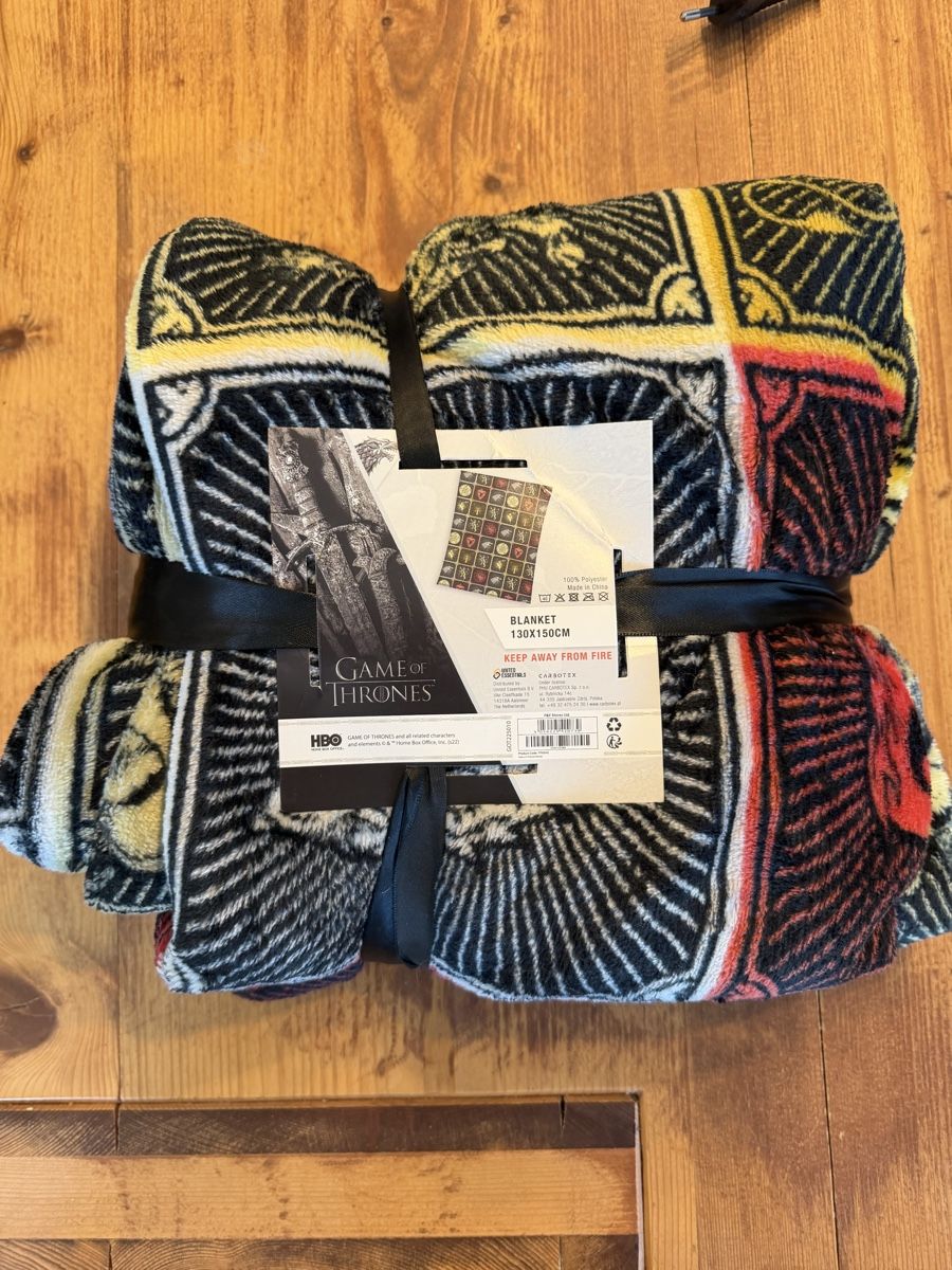 Coperte: Kuscheldecke Game of Thrones – Nuovo e nell'imballaggio originale da Bütschwil venduto da jon_jz72 1
