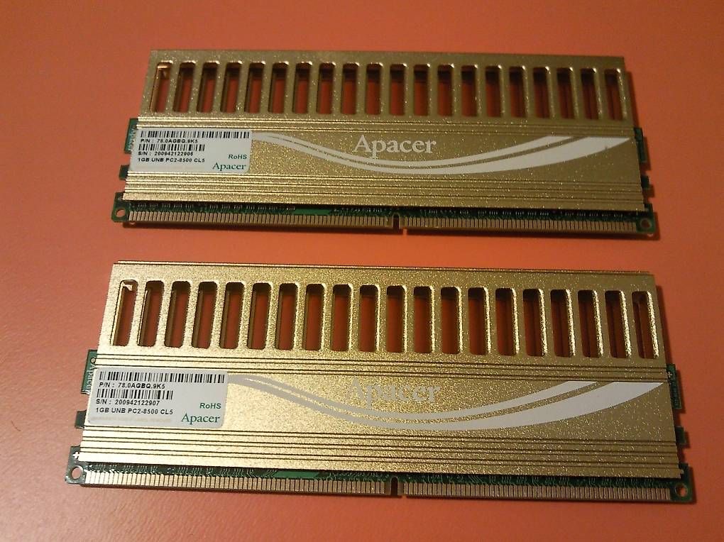 Mémoires / RAM: 1GB unb pc2-8500 cl5 – D'occasion à Berikon par m1l3n