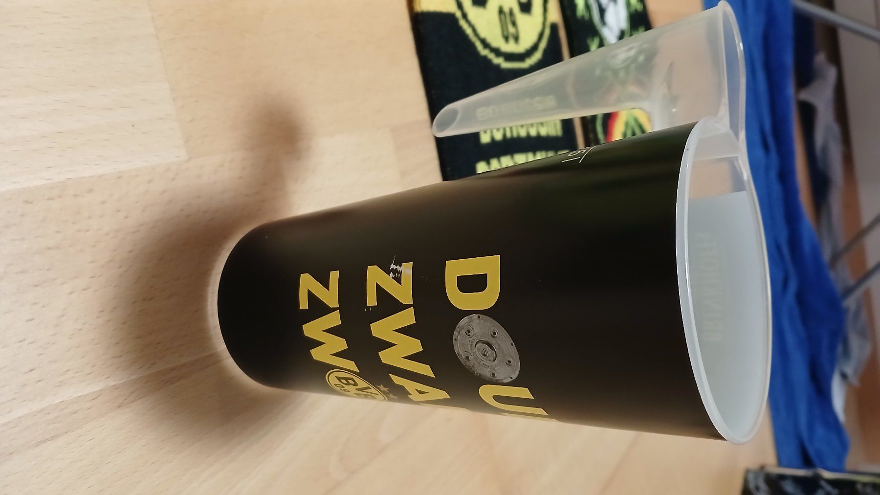 Foulard & Sciarpe: BVB Schal,Frotetuch&Becher – Usato da hinwil venduto da tho_j6kz 5